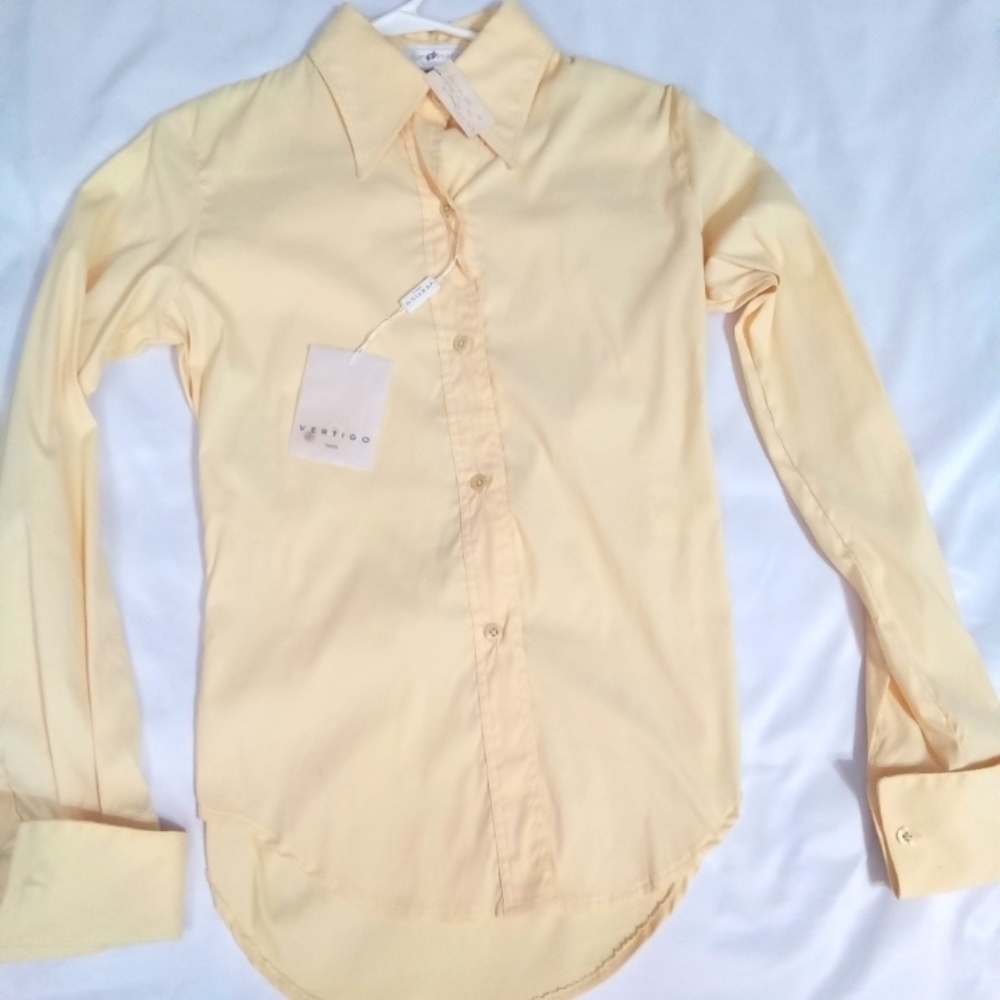 VINTAGE💥 VERTIGO WOMEN’S BOTTON DOWN POLO STYLE TOP W/ FRENCH CUFFS 🇫🇷